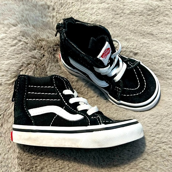 Vans Toddler Sk8-Hi Zip Shoe (Size: U.S. Toddler 5) - Picture 1 of 8